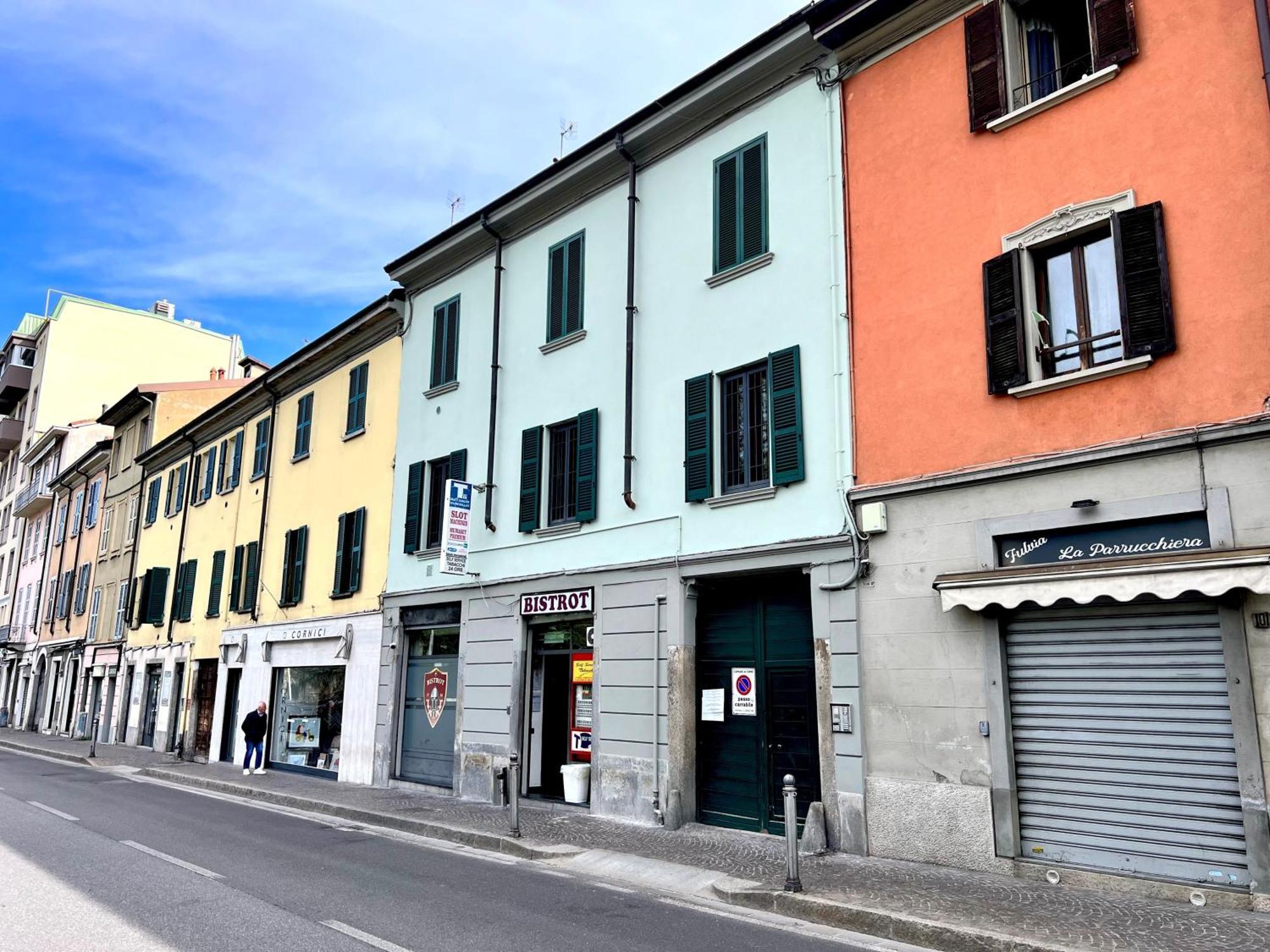 Prestige Duomo Apartment - Lake Como Bagian luar foto
